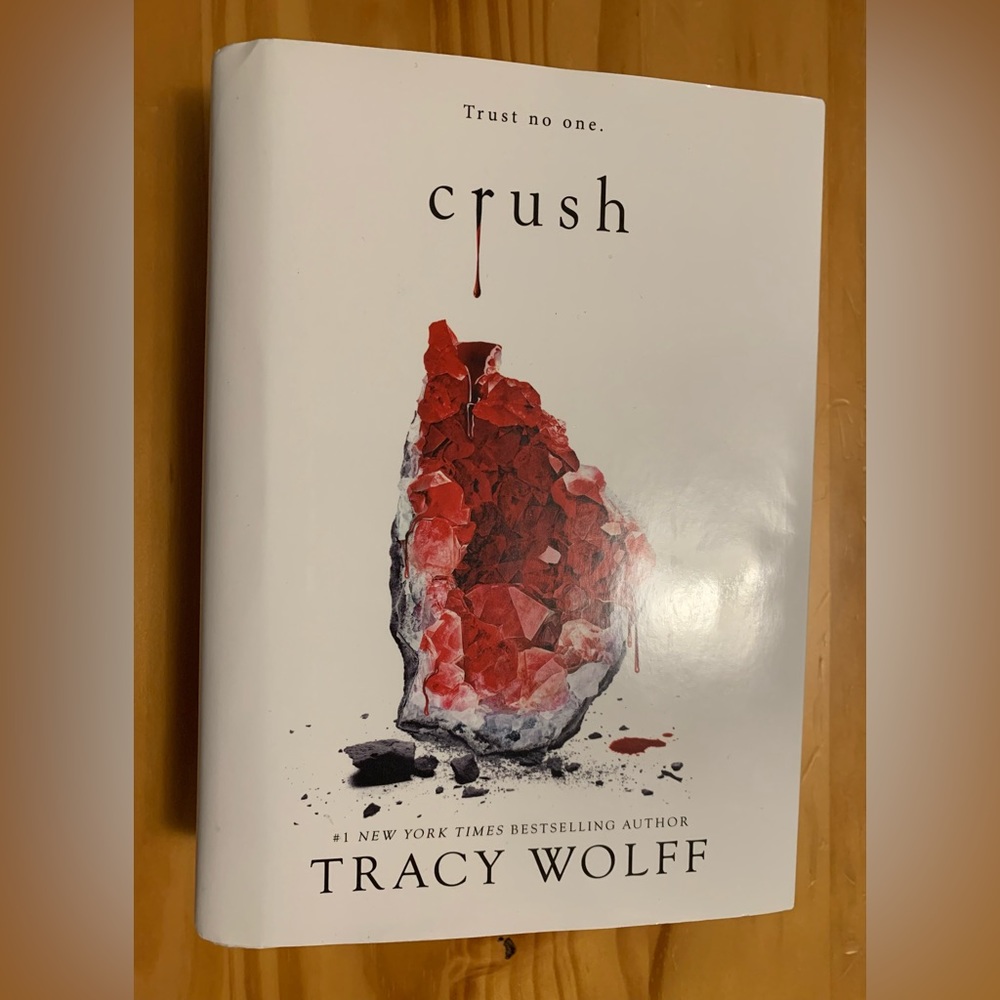 Crush by Tracy Wolf / No Longer Human by Osamu Dazai